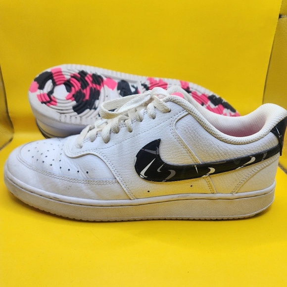 Nike Court Vision Low Women's 10 White Hyper Pink Black DM8079-100 Shoes - Picture 1 of 8